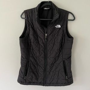 Womens North Face Vest!  Light weight!  Size medium